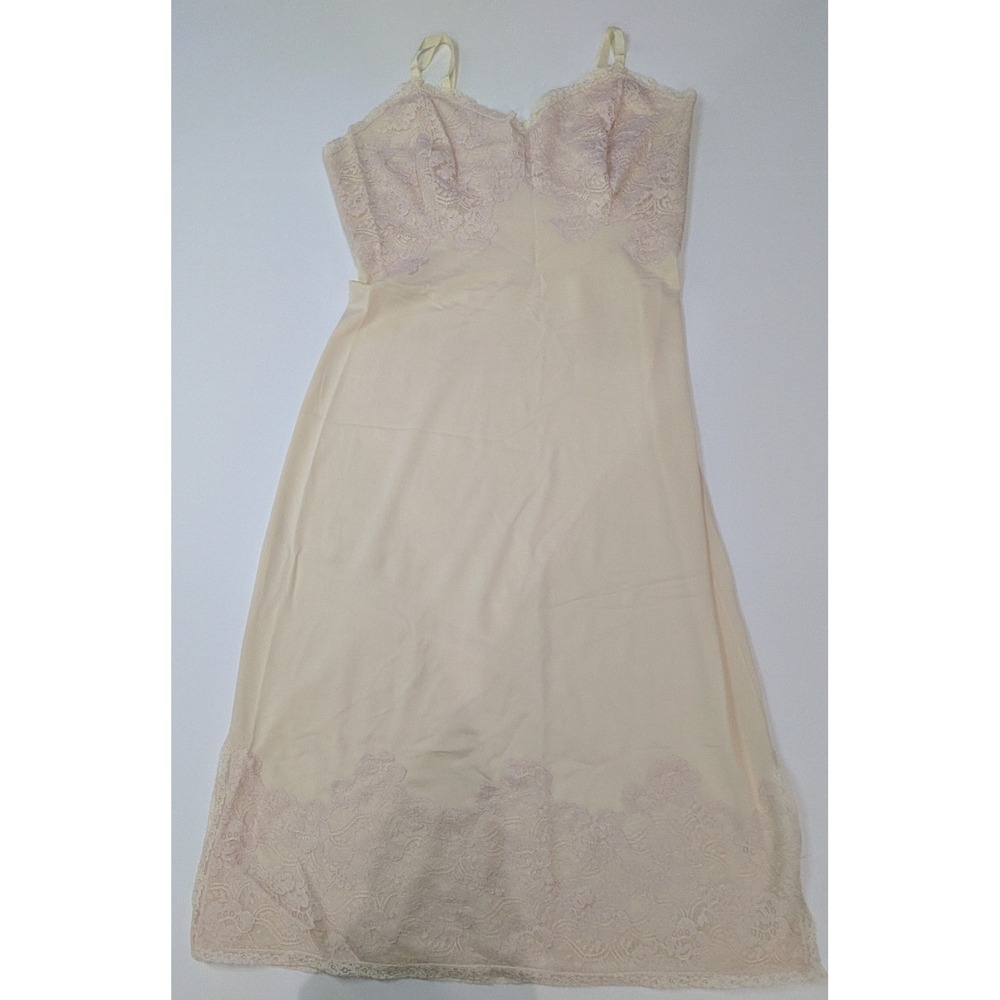 Gotham Gold Stripe Full Slip Women Size 34 Cream Excellent Vintage Lace Trim